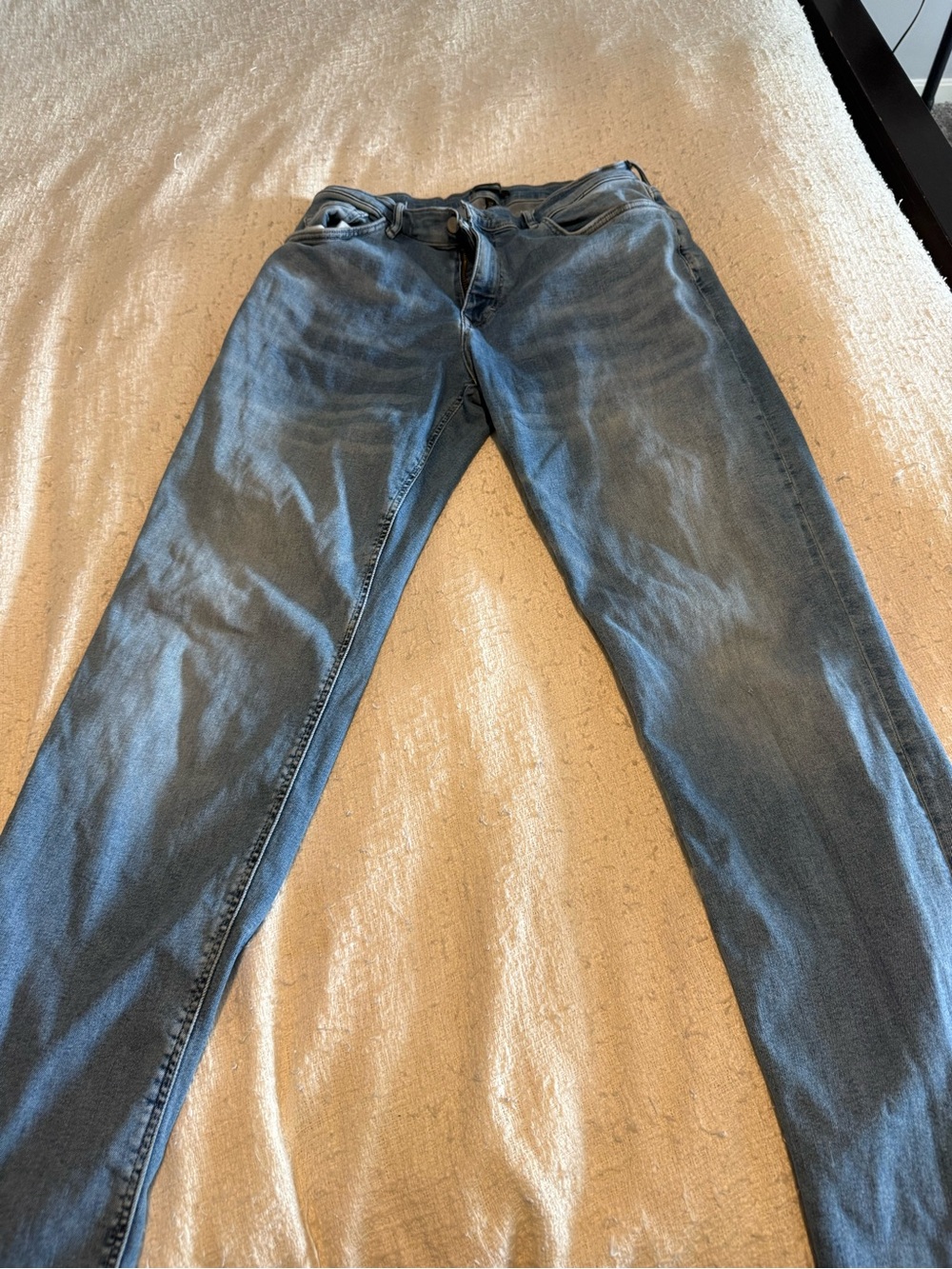 Banana Republic Men's Slim Jeans in Blue Wash
